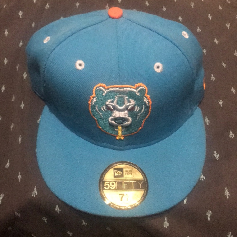 New MISHKA hat new era 7 1/4. Orange/blue
